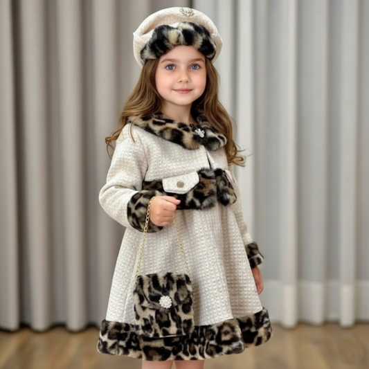 Robe Manteau Élégance Léopard avec Sac et Béret Assortis